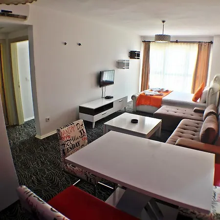 Aparthotel Gerey Deluxe *